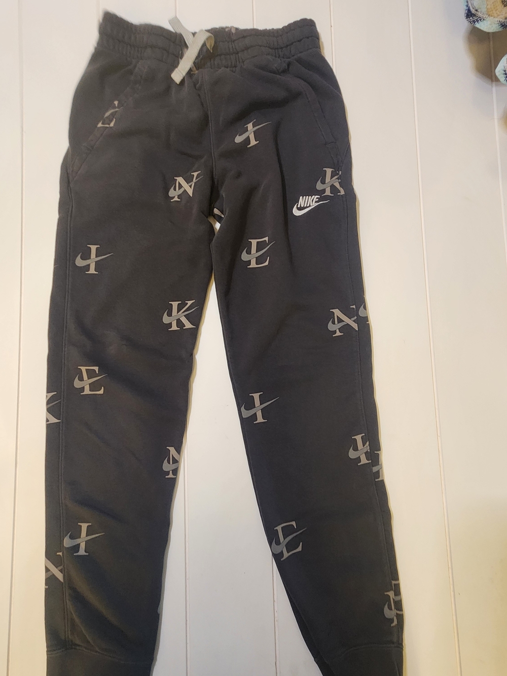 Nike Kids Black Logo-Print Jogger Pants